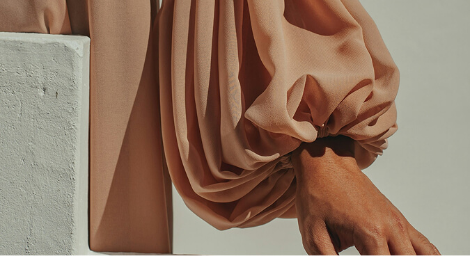 Discover eco-conscious fashion at TerraThread and Everlane. Our blog offers tips for mindful shopping.